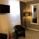 Haus Tannenhof Гостевой дом Ганновер