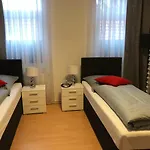 Haus Tannenhof Гостевой дом Ганновер